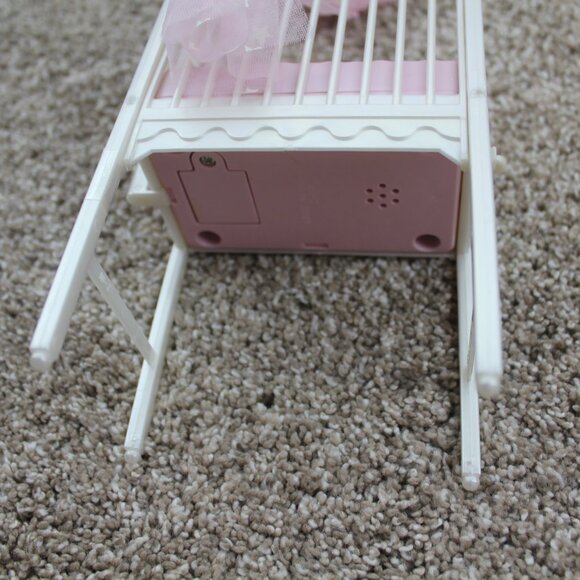 Barbie Krissy Bedtime Baby Crib Canopy Set Vintage Toy 2002 Sounds WORK RARE - Picture 5 of 7